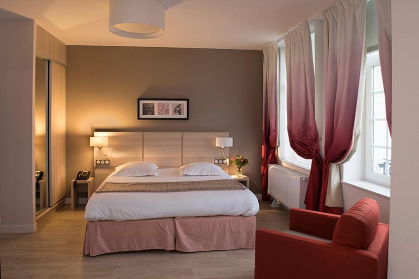 Aparthotel Domitys - Le Carillon D'Or Maubeuge Exterior foto